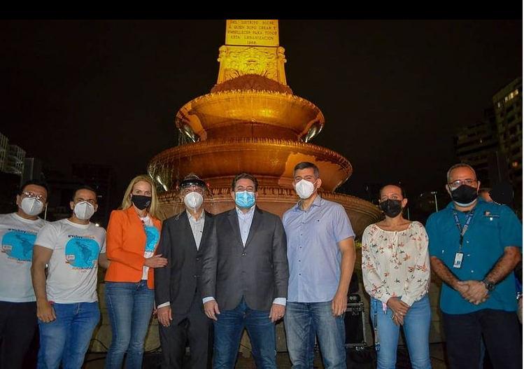 Lee más sobre el artículo Obelisco de Altamira se ilumina de naranja para unirse al Día Mundial contra el Cáncer