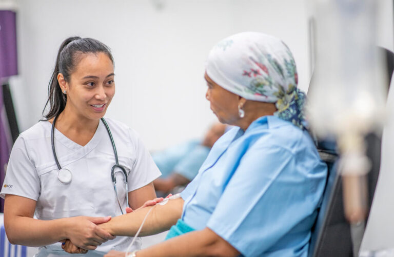 Lee más sobre el artículo Oncología Integrativa: Mejora Resultados y Reduce Efectos Secundarios