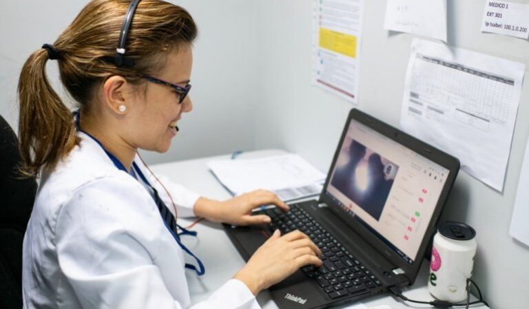 Lee más sobre el artículo Consultas a distancia para pacientes oncológicos
